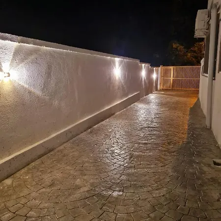 Ozilvillas Villa *